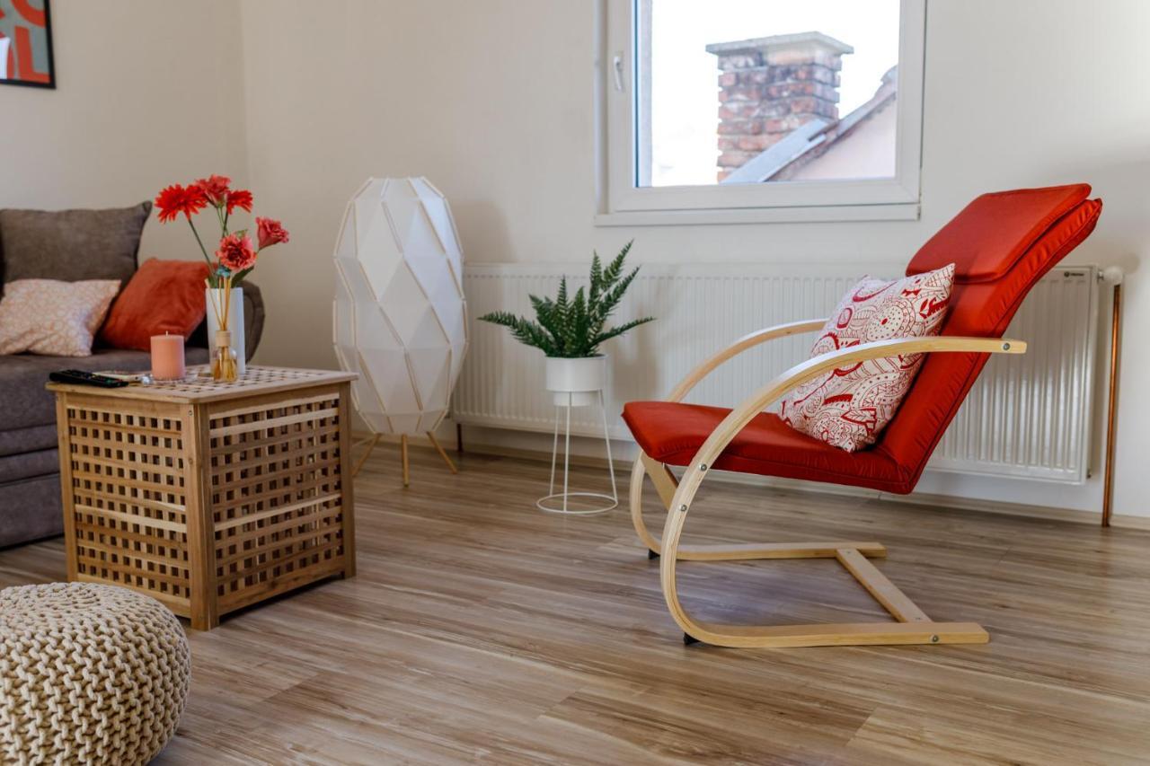 Kristall Apartments Szabács Kültér fotó